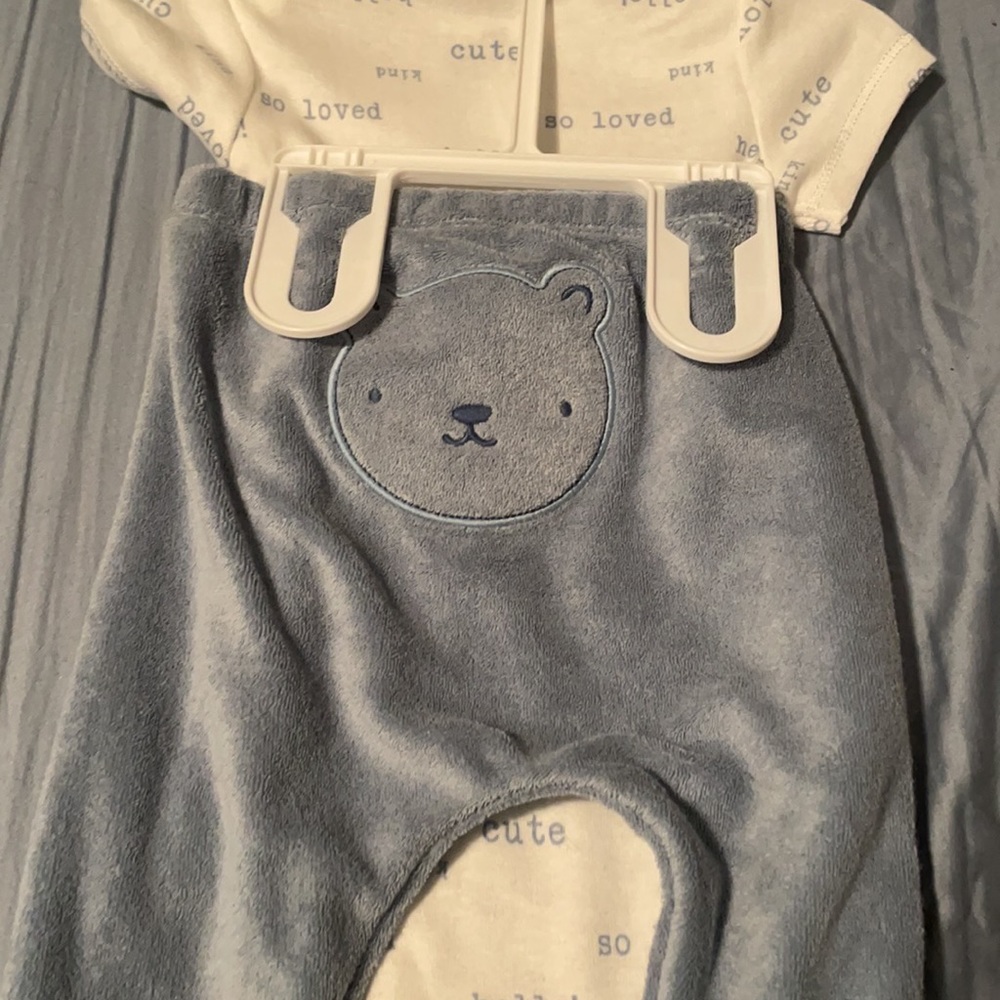Pj set - Picture 3 of 3